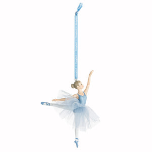 Porsgrunds Porselænsfabrik PP Jul Fifth Jump Ballerina Hengepynt i lyseblå kjole, 12,5 cm høyde. Elegant ballerinafigur i dansende positur, med lyseblått bånd til oppheng.