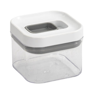 Christiania 1739 Pantry Oppbevaring m/Tett Lokk 0,5L, praktisk oppbevaringsboks i gjennomsiktig plast med en tett lokk for å holde innholdet ferskt.