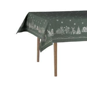 Wik & Walsøe damaskduk i grønn farge, 140x340 cm, med julemotiver, perfekt for vinterens borddekking.