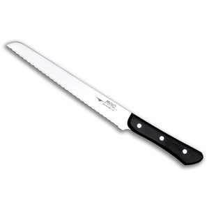 MAC KNIVER brødkniv med bølget egg og svart håndtak, designet for effektiv brødbaking.