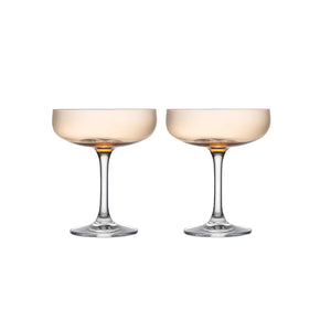 Hadeland Glassverk Odyssé Cavaskål Orange 25cl, to stilige champagneglass som viser den unike og moderne designen.