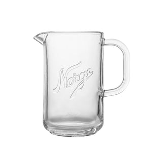 Norgesglasset glassmugge 1,2L med Norges-logo, perfekt til servering av drikke.