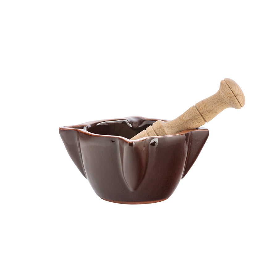 Porsgrunds Porselænsfabrik Terra Morter 11cm Bordeaux med morter i terracotta og trepest.