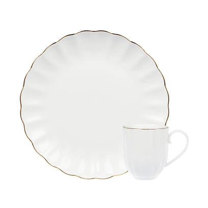 Elegante Lilly Porselen med Gullkant 50%