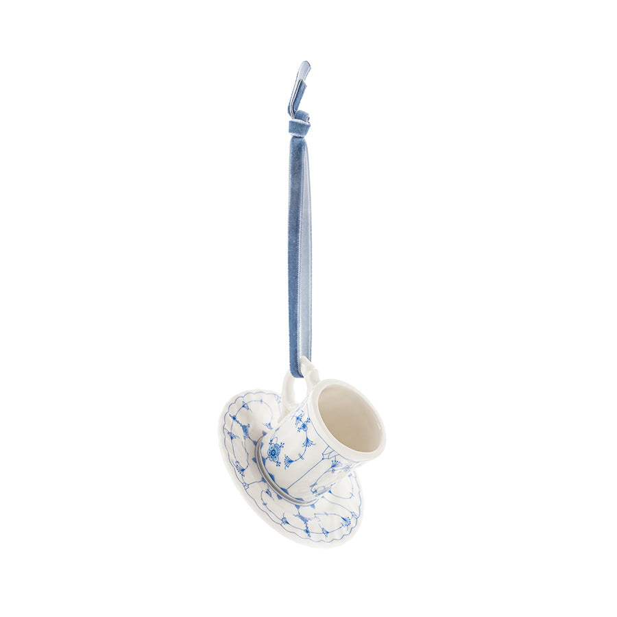 Porsgrund Porselænsfabrik Stråmønster Kopp og Skål Mini Ornament, dekorativ miniatyr kopp med skål hengende fra en blå fløyelssnor.