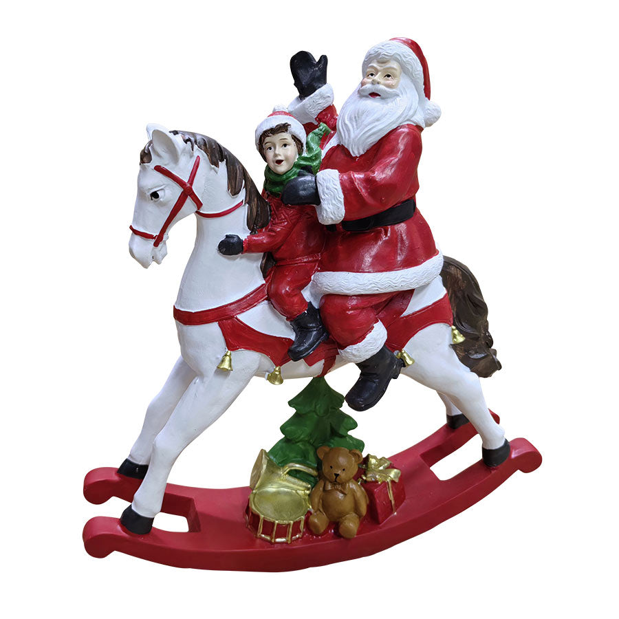 Gyngehest med nissefar fra Christiania 1739, en tradisjonell julefigur med røde, hvite og gullfarger, perfekt for juledekorasjonen.