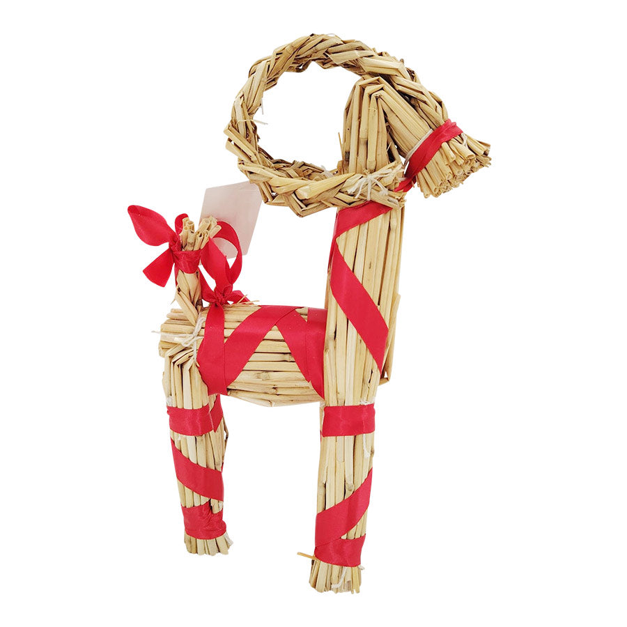 Julebukk fra Christiania 1739, 35 cm høy, laget av halm med røde bånd og sløyfer, perfekt julepynt for tradisjonell dekorasjon.