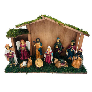 Christiania 1739 Julekolleksjon Julekrybbe med stall og 10 figurer, detaljert naturscene med figurer som representerer julens budskap.