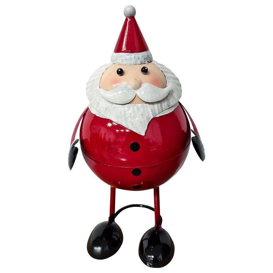 Christiania 1739 Julekolleksjon Figur Nissefar 18cm, fargerik julekulefigur med en rød drakt og hvitt skjegg, stående med smilende ansikt.