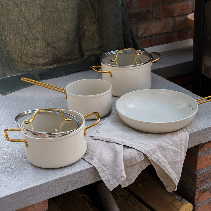 Nova Dynamic Grytesett +Stekepanne 28cm Keramisk Belegg 6 Deler Krem