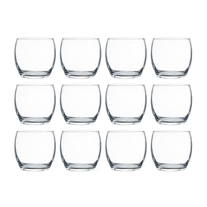Sett med 12 elegante vannglass fra Christiania 1739, perfekt for middagsselskap og hverdagsbruk.