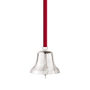 Georg Jensen juleklokke 2026 i palladiumbelagt messing med inngravert årstall og kristtornblader