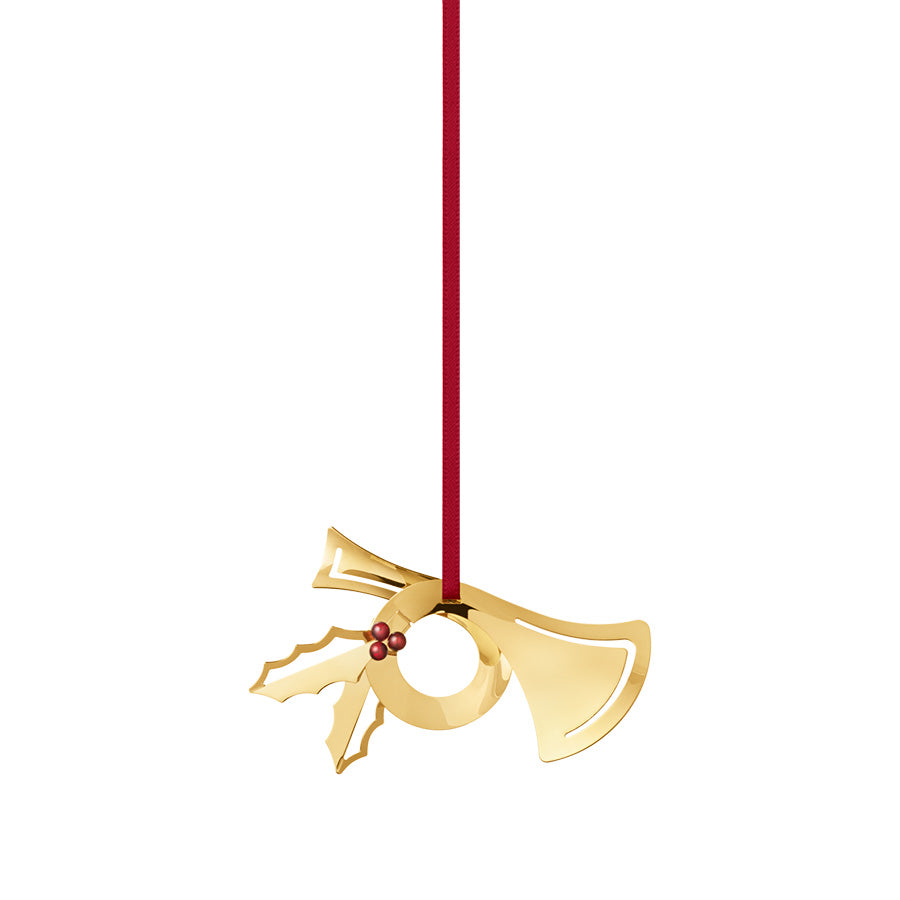 Georg Jensen juleornament 2026 formet som et posthorn med kristtornkvist i 18 kt forgylt messing