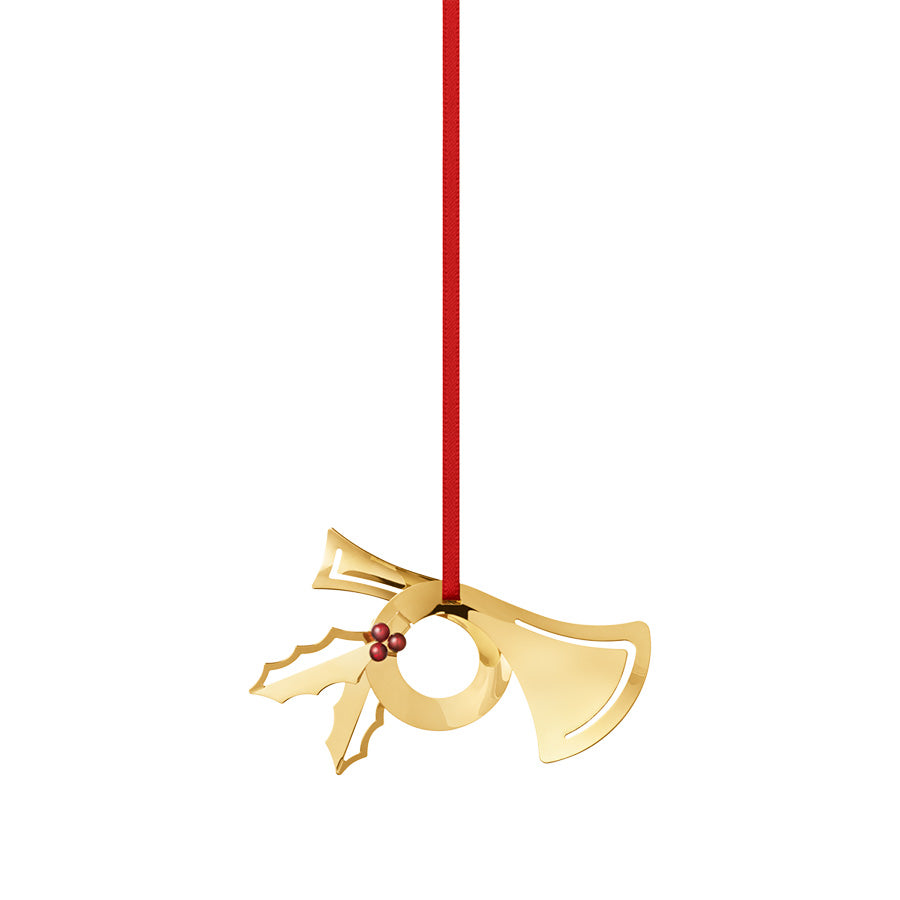 Georg Jensen juleornament 2026 formet som et posthorn med kristtornkvist i 18 kt forgylt messing