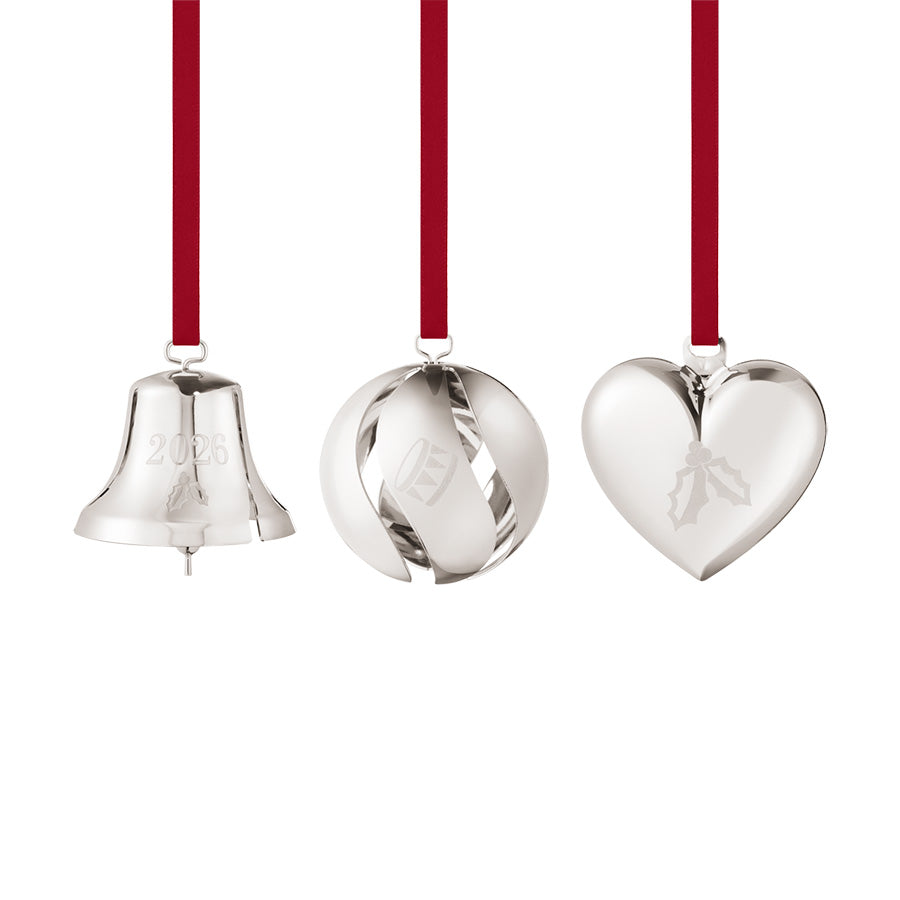 Georg Jensen ornamentsett 2026 med juleklokke, julekule og julehjerte i palladiumbelagt messing