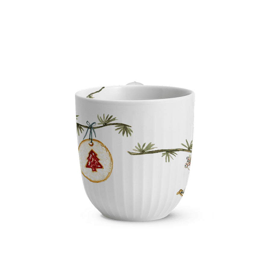 Hammershøi Jul julekrus 2025 med dekorativt juletre og klassisk rilledesign.