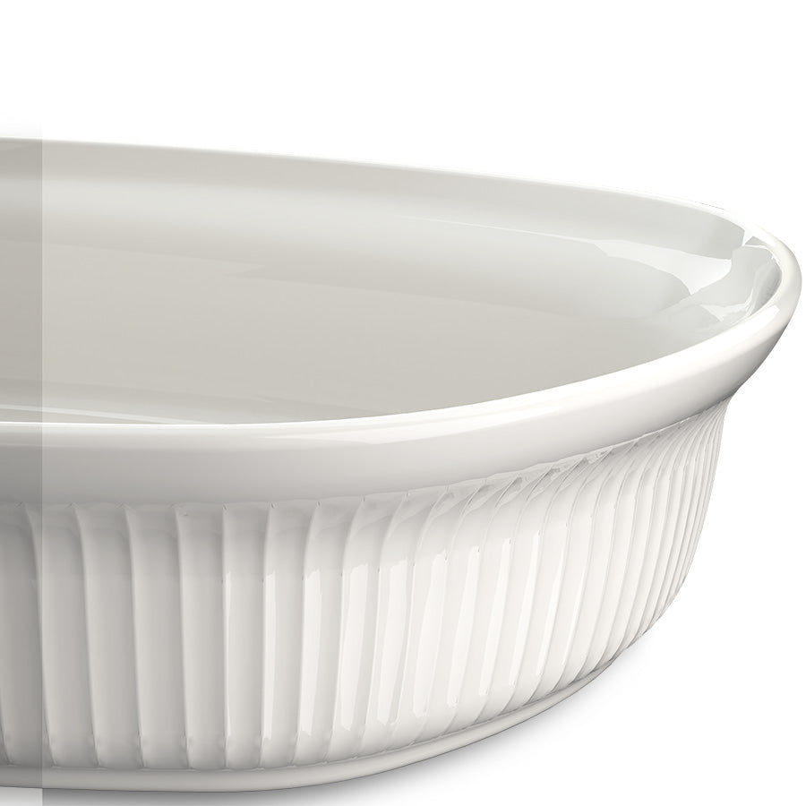 Kähler Hammershøi ovnsfast fat 39x29,5cm hvit, detaljert bilde av ovnsform med glanset overflate og klassiske riller, perfekt til både hverdagsmåltider og festmiddager.