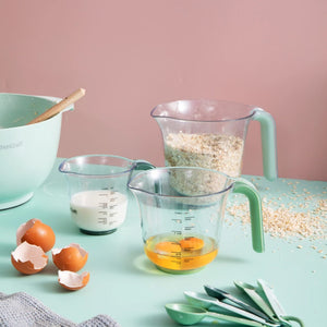 KitchenCraft målebeger i ulike størrelser brukt til baking og måling av ingredienser