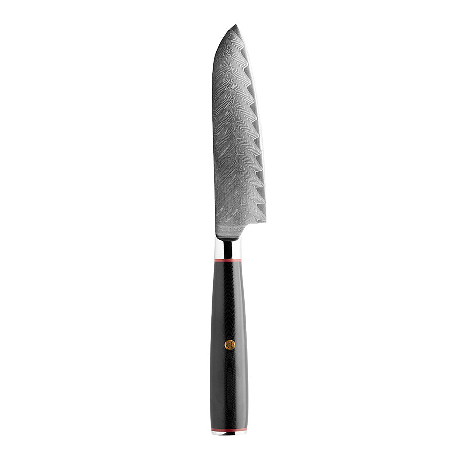 Nordic Blades Santoku kniv på 13 cm med damaskusstål og ergonomisk håndtak, perfekt for presise kjøkkenoppgaver.