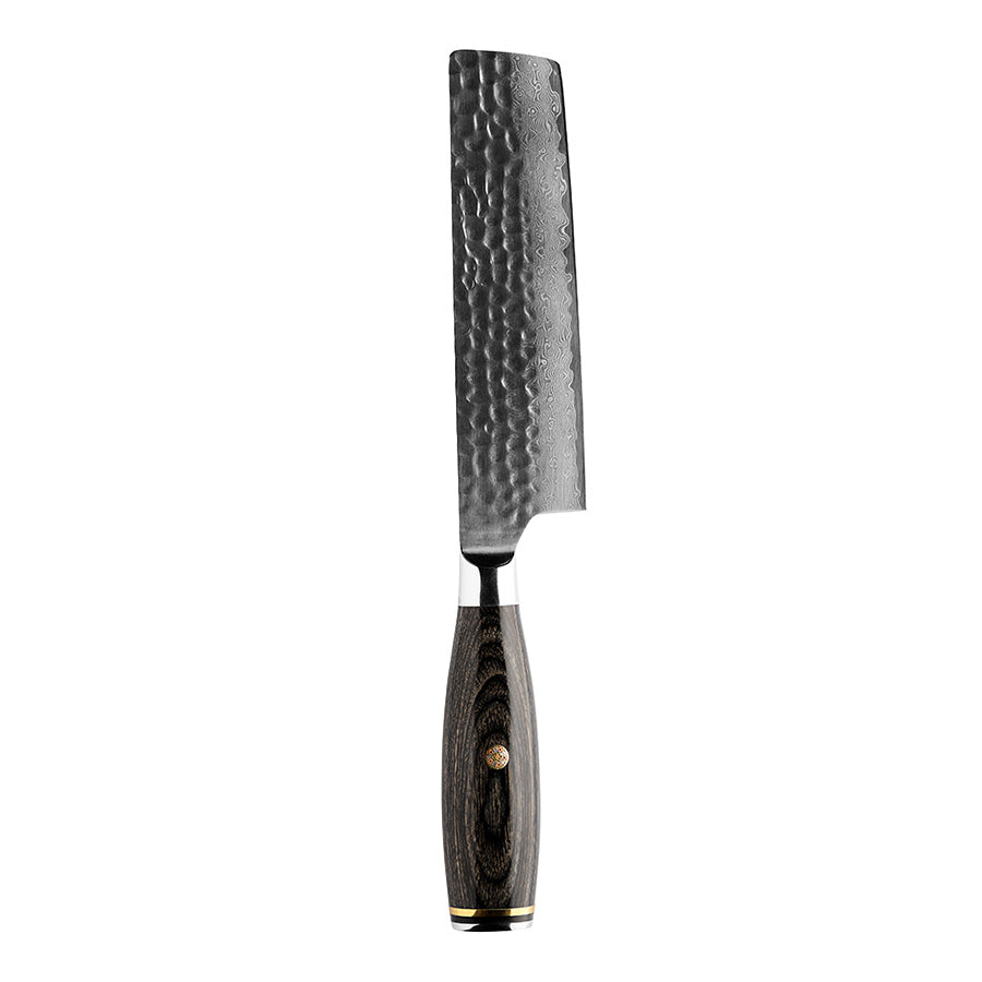 Nordic Blades Nakiri kniv på 17 cm med håndsmidd hammerfinish og mørkt trehåndtak, perfekt for presis grønnsakskutting.