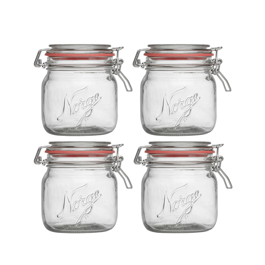 Fire Norgesglass med hengslet lokk fra NORGESGLASSET, hver med en kapasitet på 0,4L, ideelle for sylting og oppbevaring.