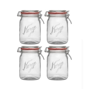 4-pakning med Norgesglass fra NORGESGLASSET med hengslet lokk, perfekt for sylting og oppbevaring, designet med den ikoniske Norge-logoen.