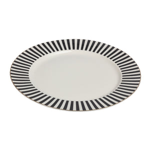 Nova Abby tallerken med grafisk svart-hvitt stripemønster og gullkant, perfekt til middag.