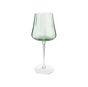 Elegant grønn glass med stett i moderne design, perfekt for servering av vin.
