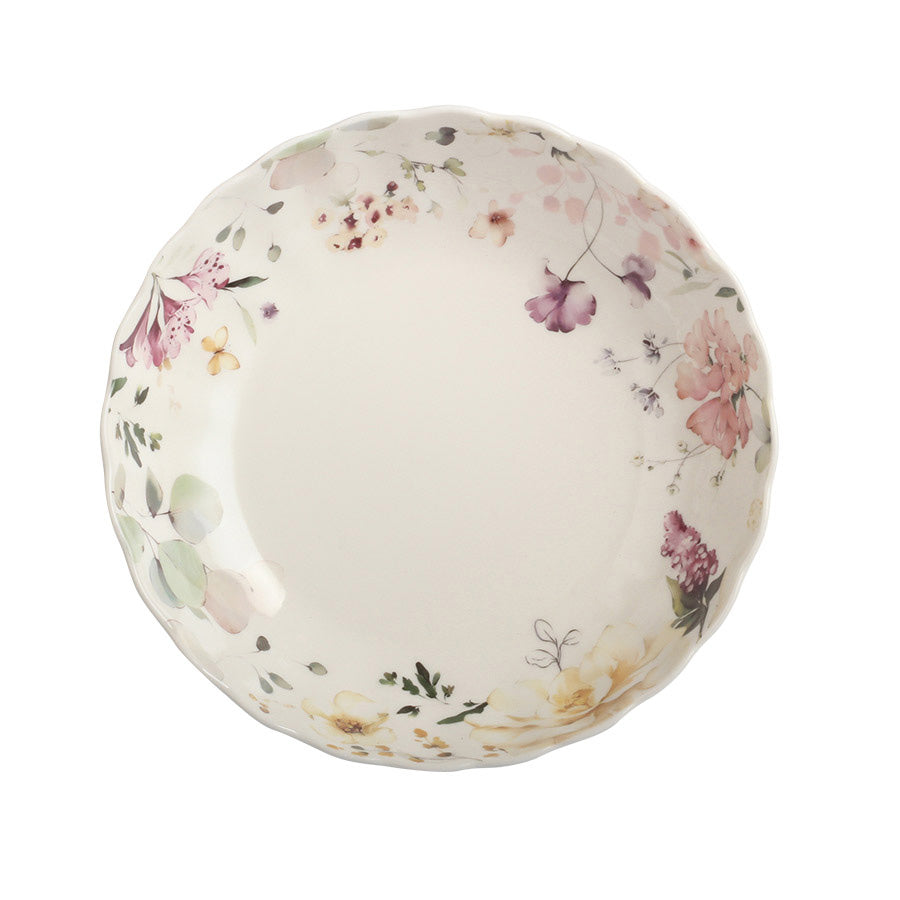 Nova Lilly Dyp Tallerken 20cm Flower, dyp tallerken med blomsterprint, perfekt til supper og gryteretter. Designet av NOVA.