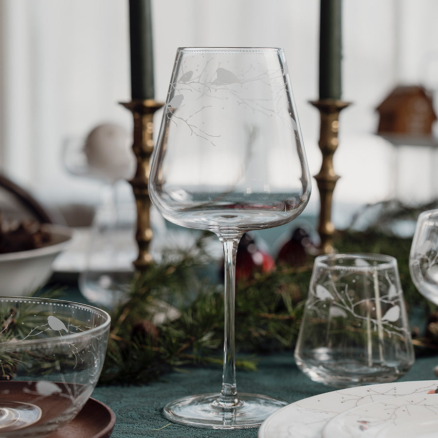 Dompap vinglass fra Porsgrund brukt i festlig juledekket bord
