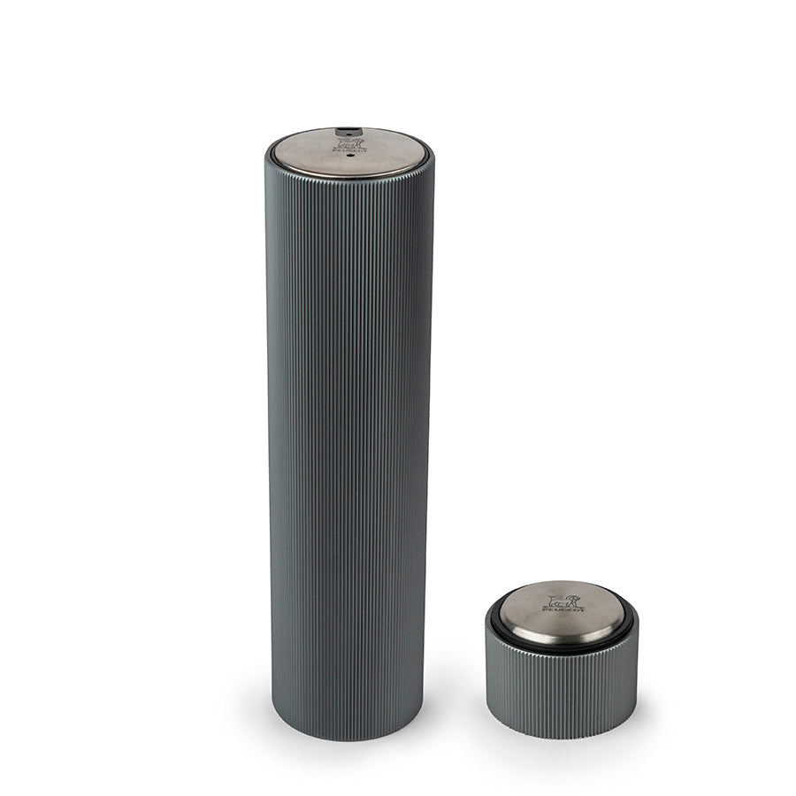 Peugeot Line Reverse Elektrisk Vinopptrekker Carbon i stilig design, perfekt for vinelskere. Vinopptrekker fra PEUGEOT.