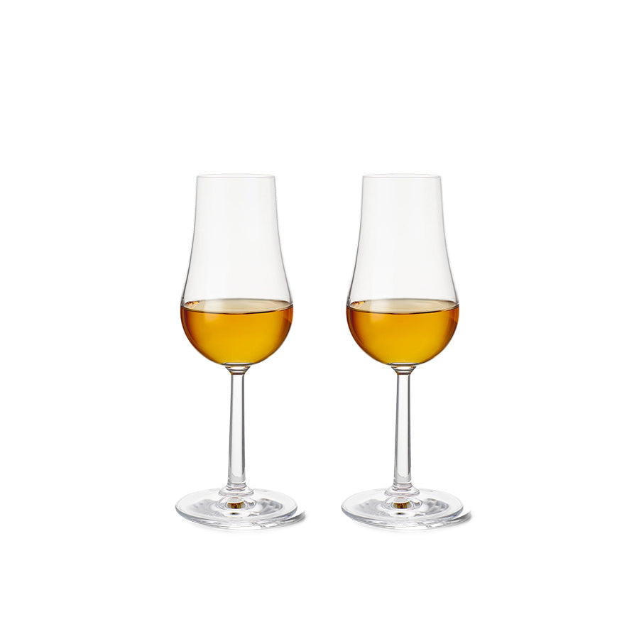 ROSENDAHL – Rosendahl Grand Cru Soft Glass Brennevinsglass 2pk 24cl vist med brennevin/likør i tulipanformet Grand Cru-brennevinsglass (24 cl), 2-pakning