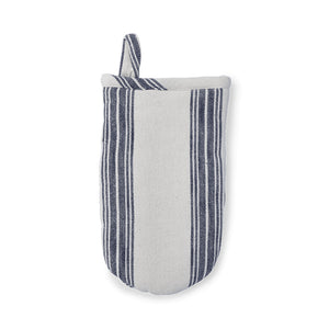 Rosendahl grillvott i blått med hvite striper, designet for varmebeskyttelse, hengt opp for enkel tilgang.
