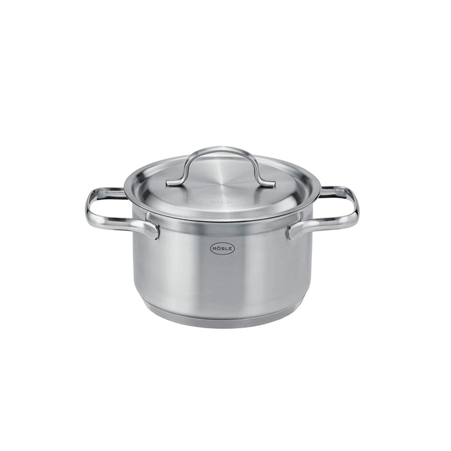 Rösle gryte med lokk, en del av 7-dels grytesett, ideell for koking av suppe eller stuing.