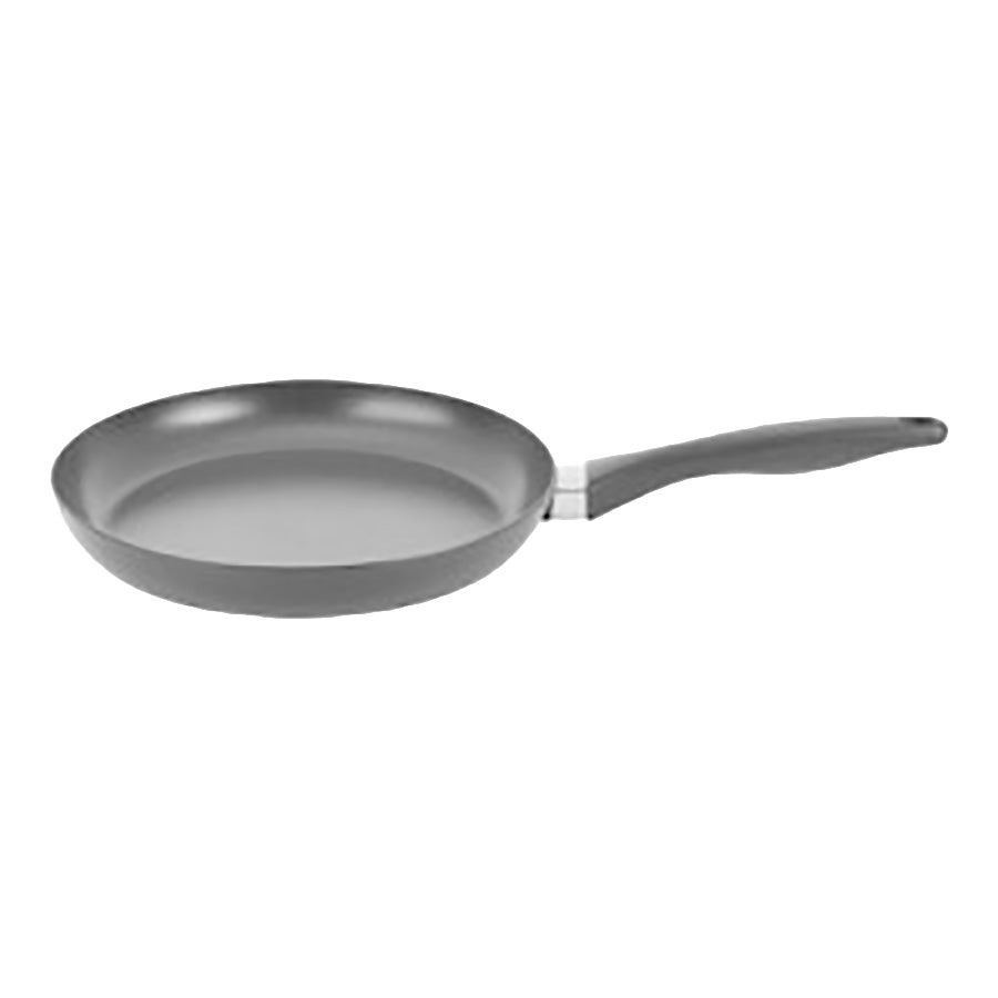 Scanpan Sava stekepanne 26 cm i svart, sett fra siden med non-stick-belegg
