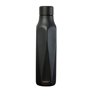 Scanpan termoflaske i helsvart med matt finish og fasettert design, perfekt for både kalde og varme drikker. 500ml kapasitetsflaske som holder drikken kald i 24 timer og varm i 12 timer.