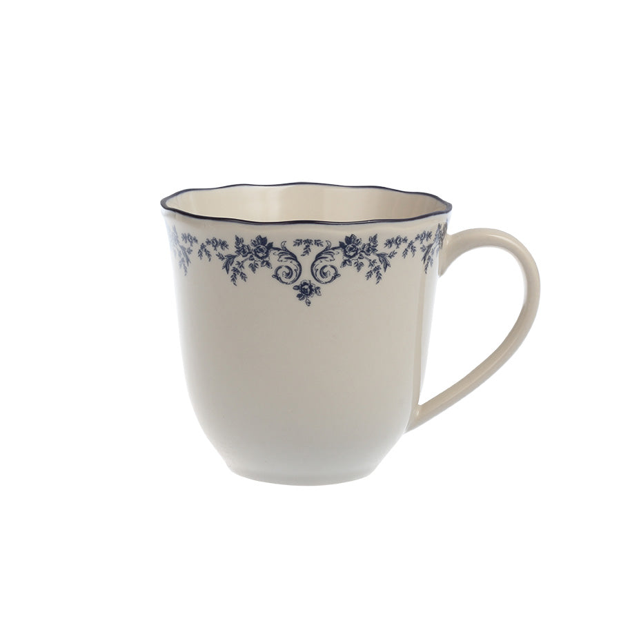 Seasons Fall Collection kopp i hvit porselen med blå blomsterbord, elegant design og praktisk til daglig bruk, 400 ml.