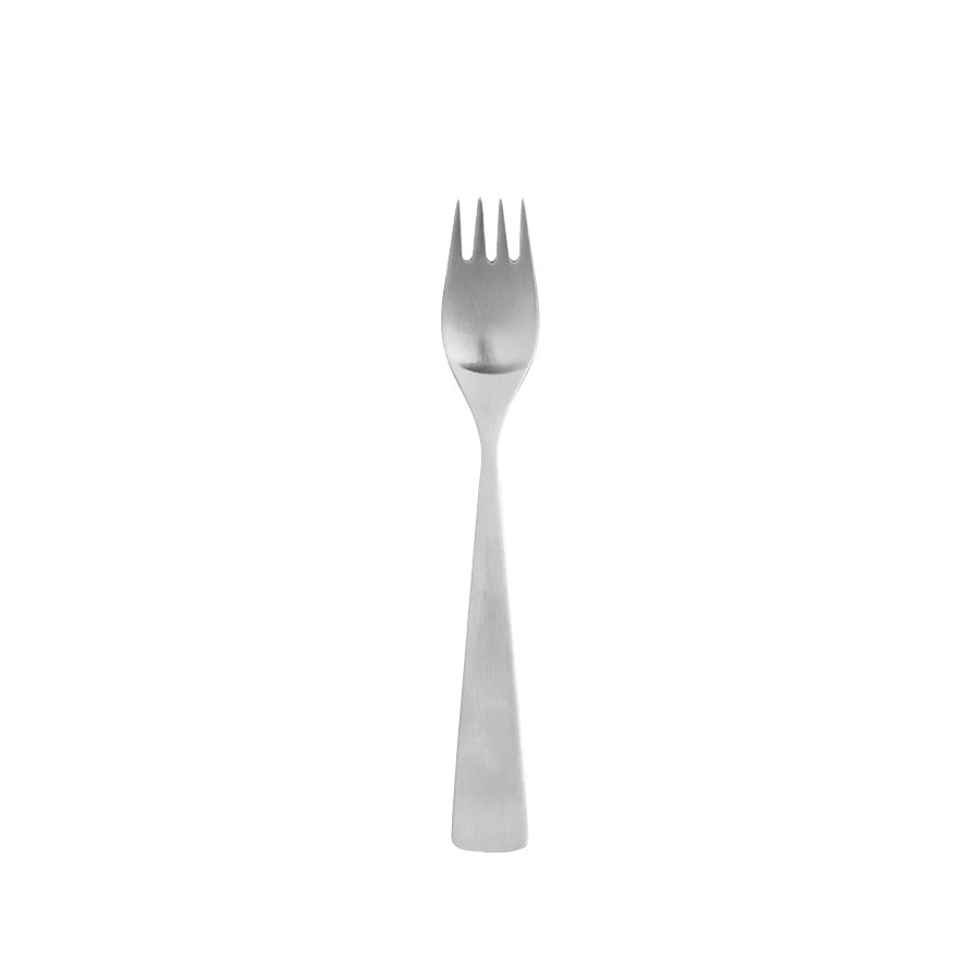 Elegant Stål dessertgaffel fra Stelton, perfekt for servering av desserter og kaker, med ergonomisk design.