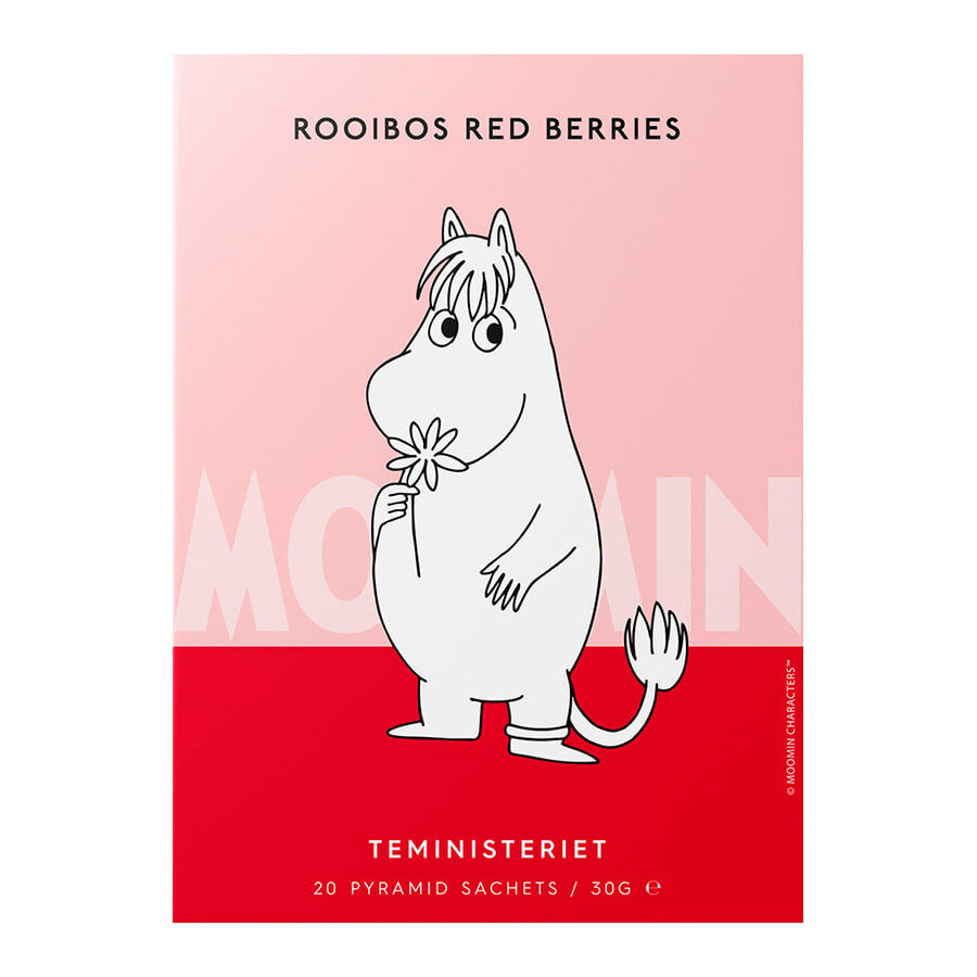 Teministeriet Moomin Rooibos Røde Bær Te med pyramideposer, illustrert i en fargerik eske med Moomin-figurer, perfekt for en fruktig og koffeinfri teopplevelse.