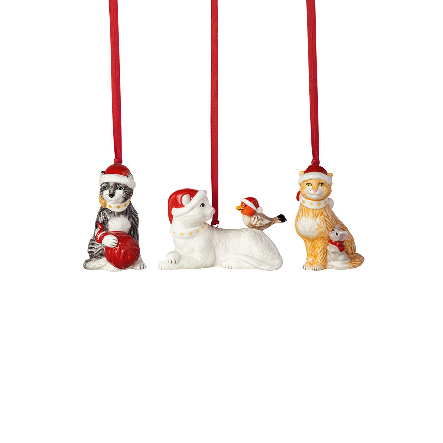 Villeroy & Boch Nostalgic Ornaments julepynt med tre håndmalte porselenskatter og røde opphengsbånd
