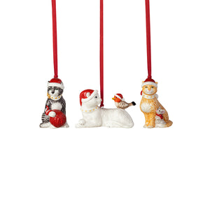 Villeroy & Boch Nostalgic Ornaments julepynt med tre håndmalte porselenskatter og røde opphengsbånd