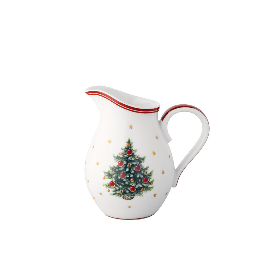 Villeroy & Boch Toy's Delight fløtemugge i hvitt porselen med juletremotiv og røde detaljer