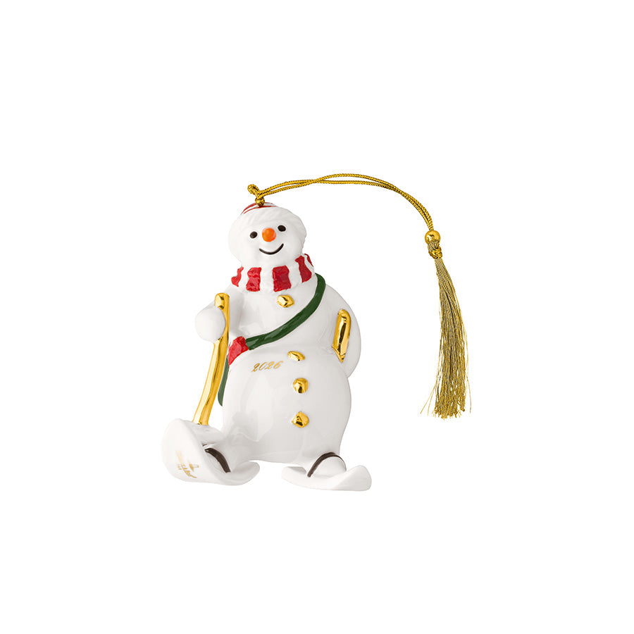 Villeroy & Boch Christmas Classics snømann-ornament 2026 med gullfarget oppheng og dusk