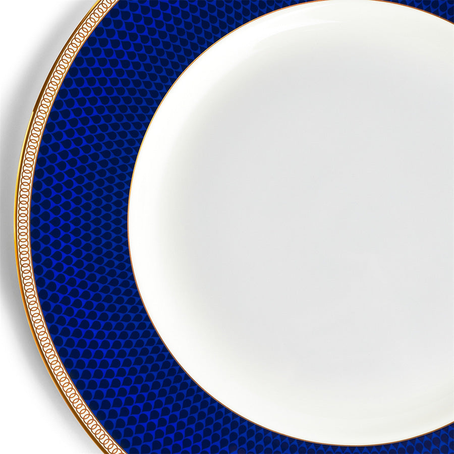 Oversikt over Wedgwood Hibiscus Tallerken 27 cm med fokus på den runde formen og den elegante gullkanten.