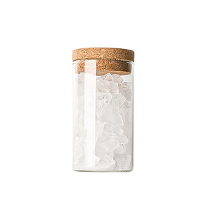 Adelante Pasta Salt i en stilren glasskrukke med kork, fylt med halittsalt - perfekt for å lage perfekt saltet pasta.