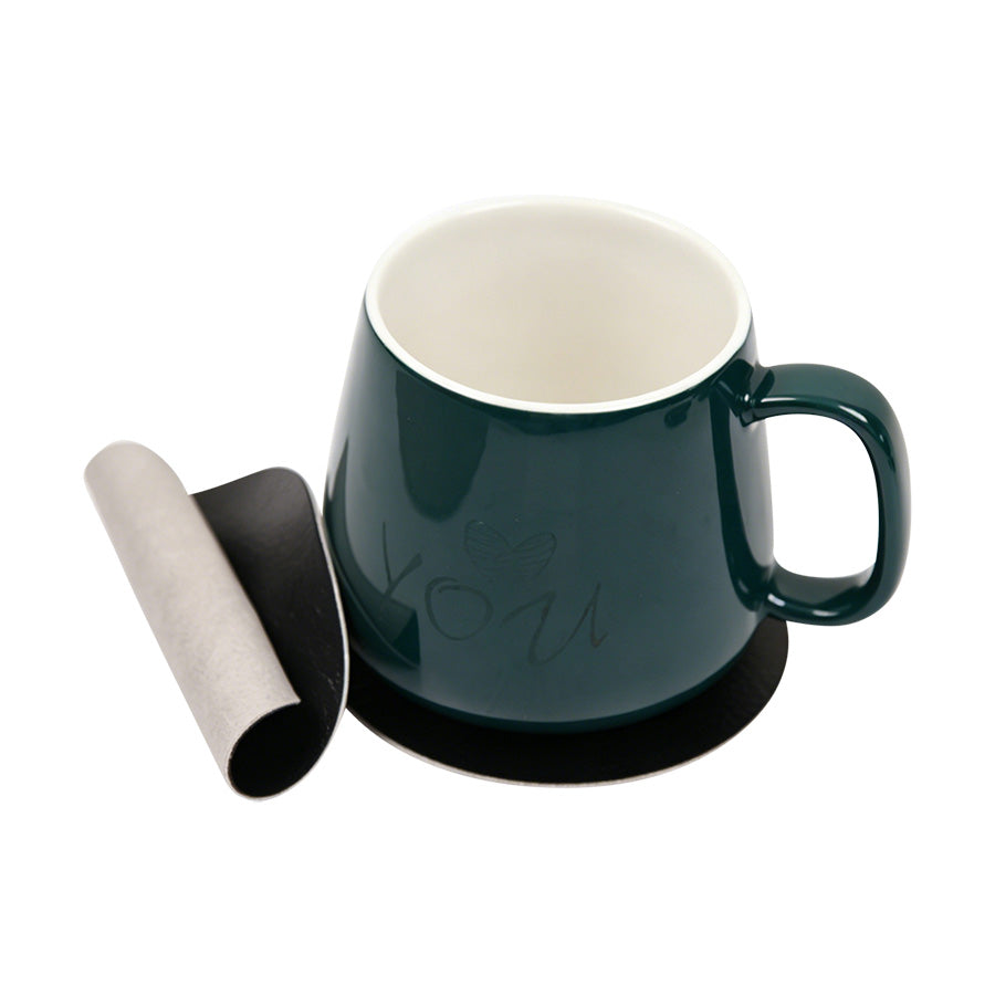 Coaster fra Christiania Glasmagasin Collection tilpasset til en kopp; svart side synlig, perfekt for borddekorasjon.