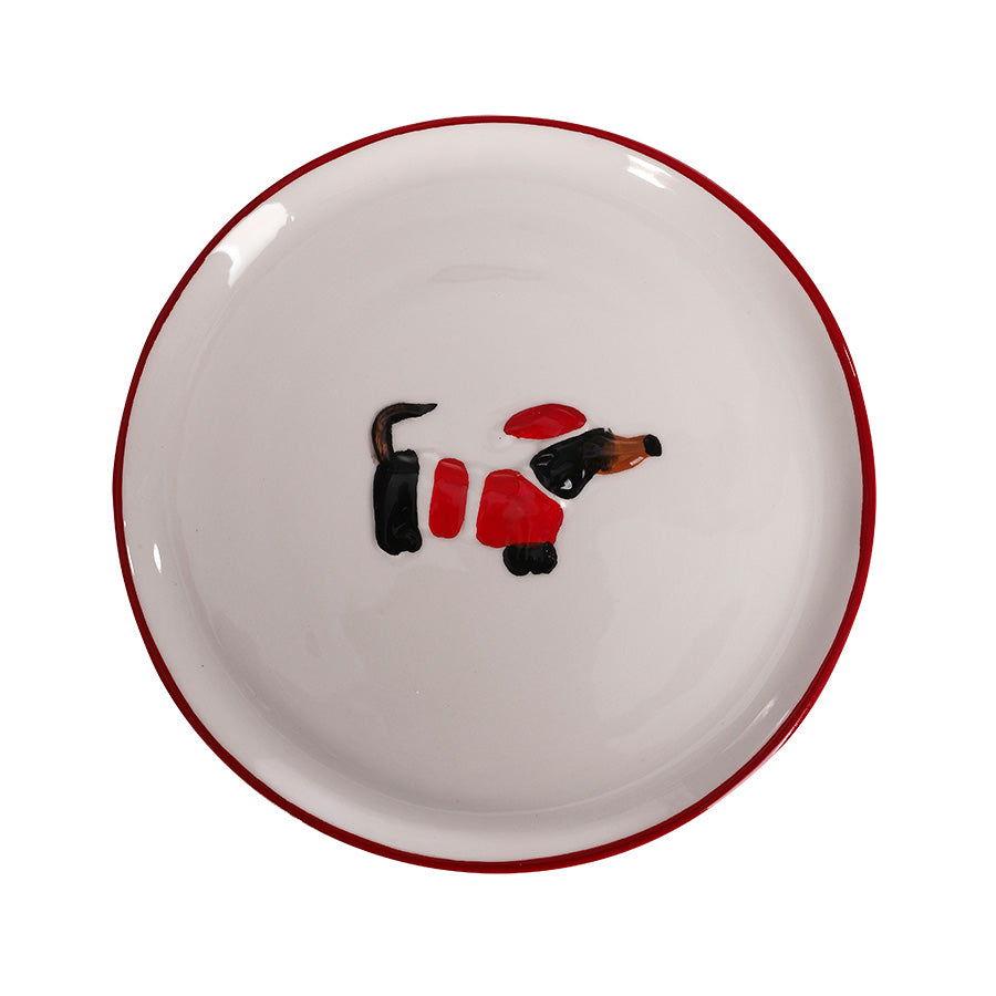 Christmas Collection Dachs tallerken i hvitt porselen med klassisk rød kant og dekorativ dachshundfigur, 21 cm
