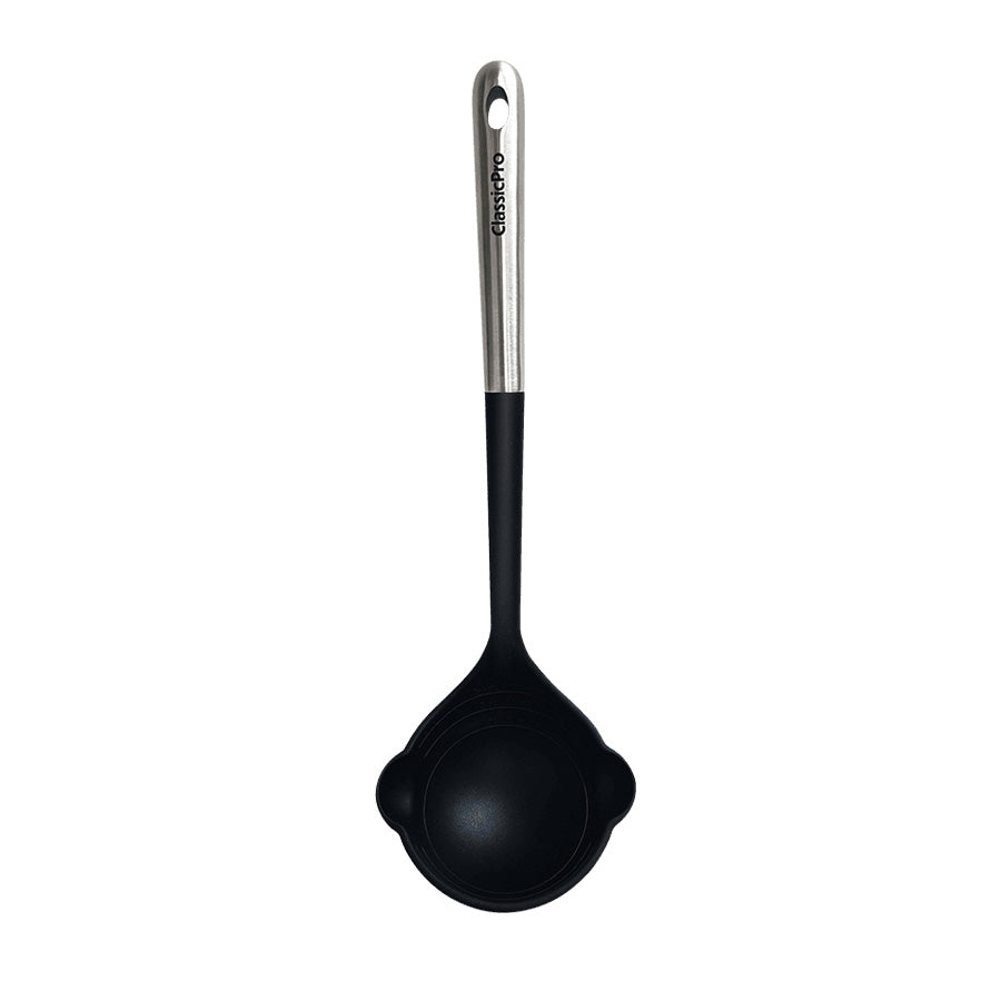 Classicpro øse i stål og silikon, perfekt til servering av supper og gryter, ergonomisk håndtak for bedre kontroll.