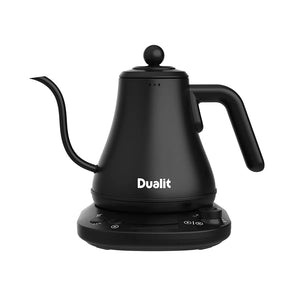 Dualit pour over koker i svart med presisjons tut og temperaturkontroll, ideell for perfekt kaffebrygging.