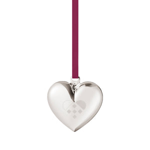 Georg Jensen julehjerte i palladium med bordeaux silkebånd, tidløst ornament for juledekorasjon.